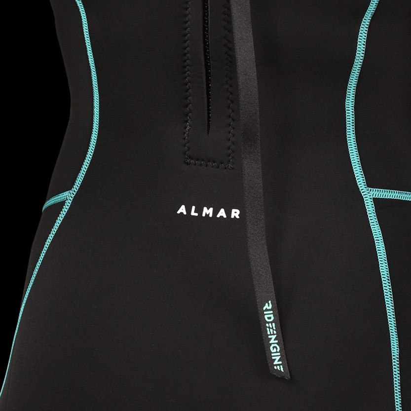 details_back-zipper-almar-shortie
