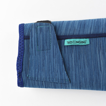 parka-velcro-cuffs