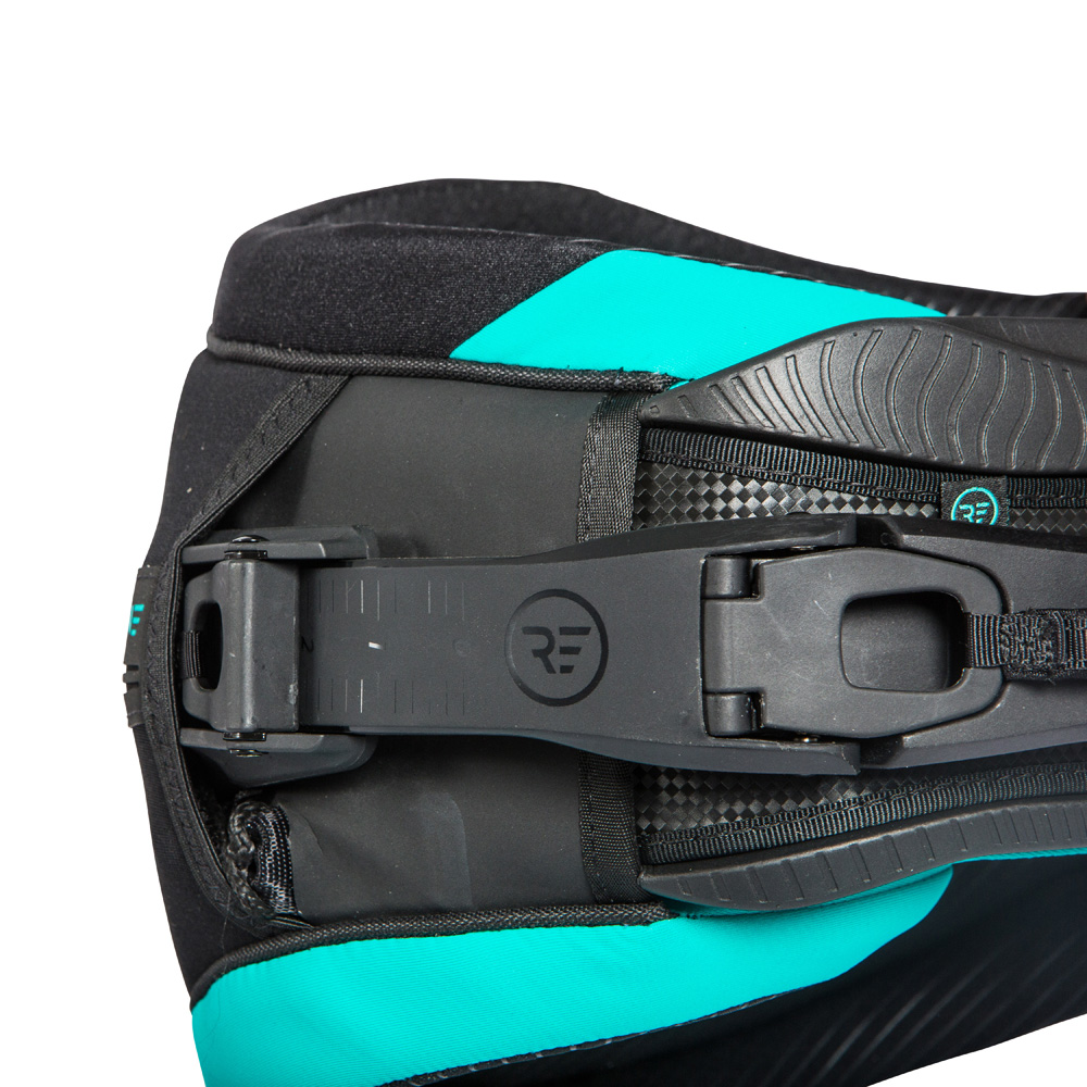 3231510_ELITECARBONV8HARNESS_BLACKMAGIC_23X_05